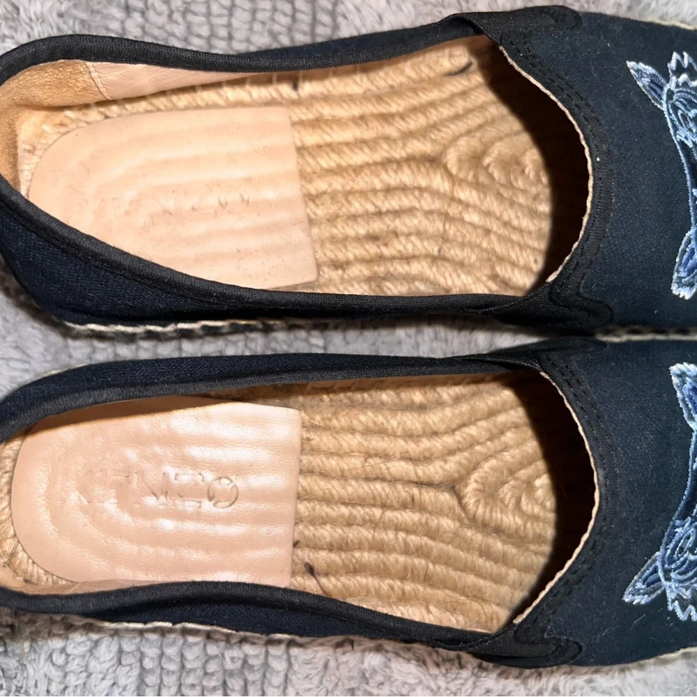 Kenzo Black Canvas Espadrilles with Blue & White Tiger Embroidery